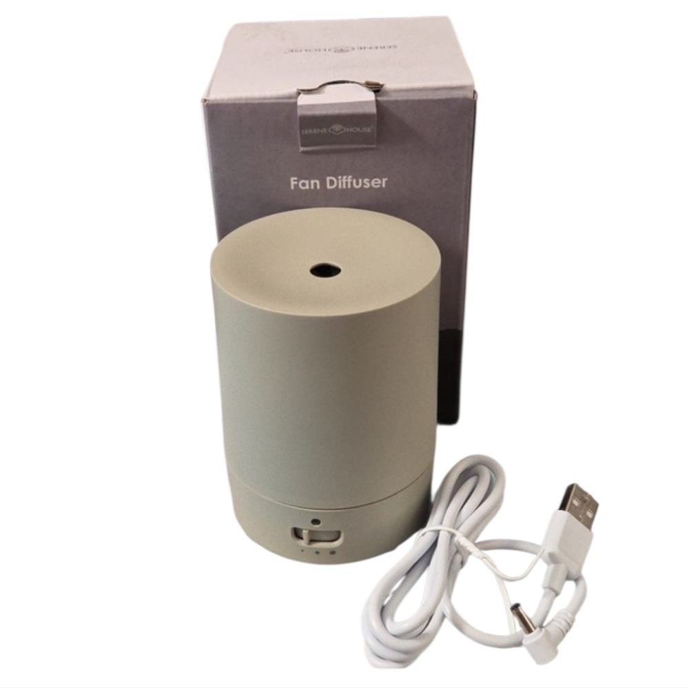 NWT Serene House Portable USB/Battery Fan Diffuser
